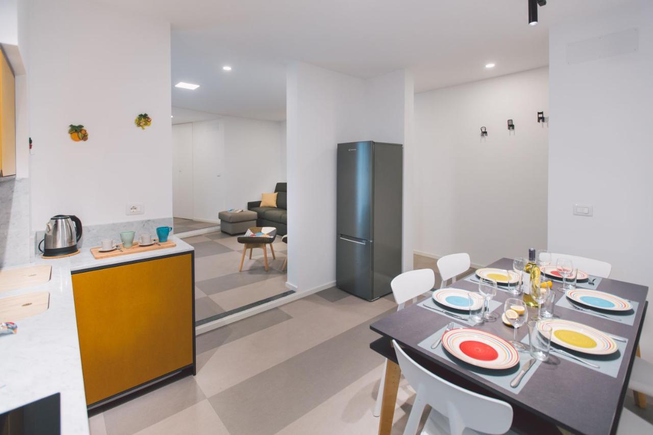 New Apartment With Patio Сиракуза Екстериор снимка